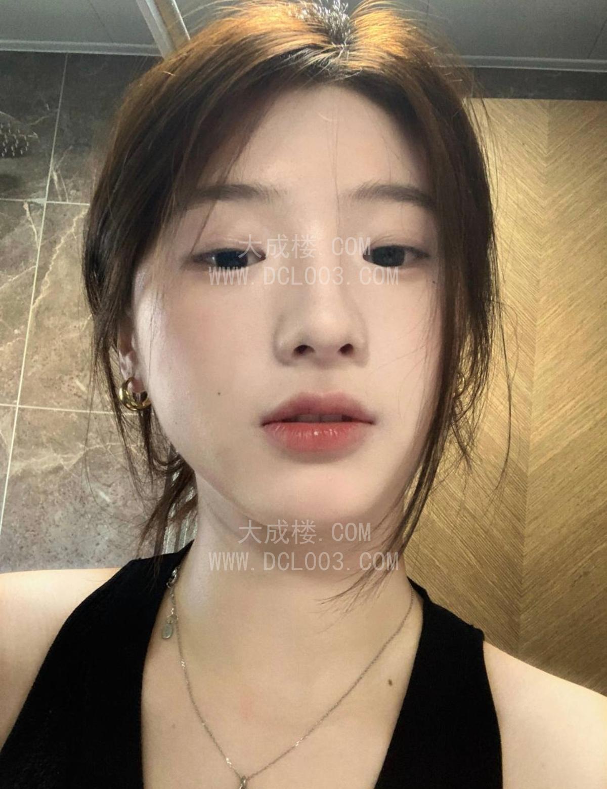 东丽风骚性感小姐姐