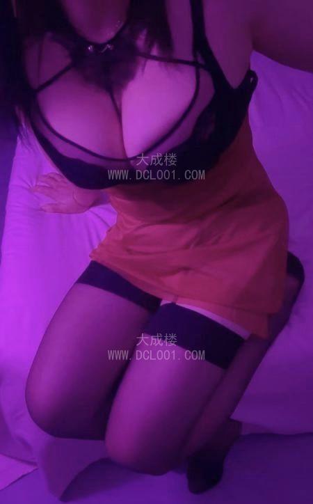 滨江E奶熟女