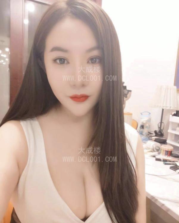 天河巨乳小雪