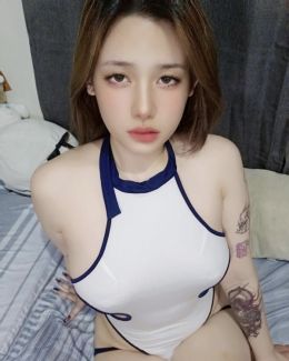 有制服的年轻骚女