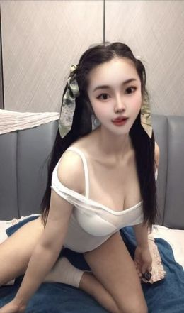 南山大奶小甜甜