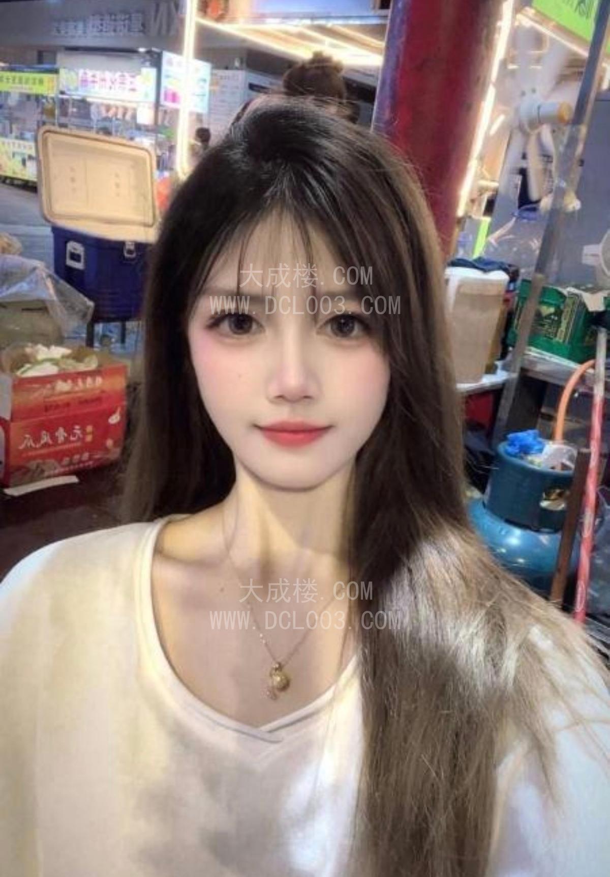 南山皮肤白嫩邻家女友老师
