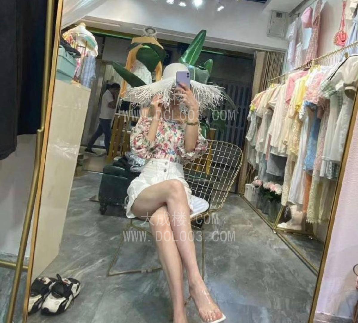 长沙潮喷一字马少妇