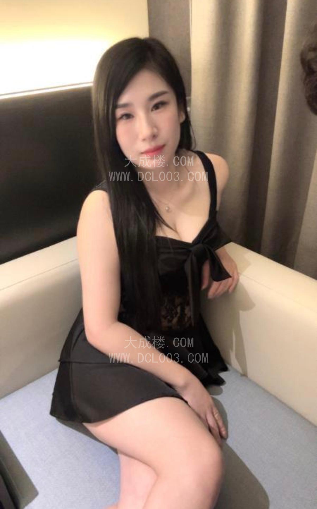 白云风骚大波少妇