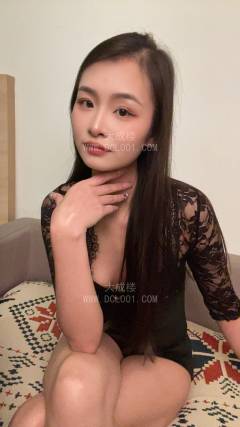 白云粉色女郎福务系真良家妹柒柒