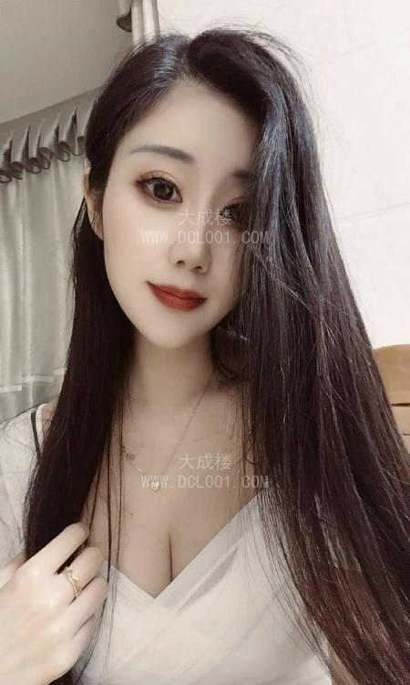颜值大波少妇 