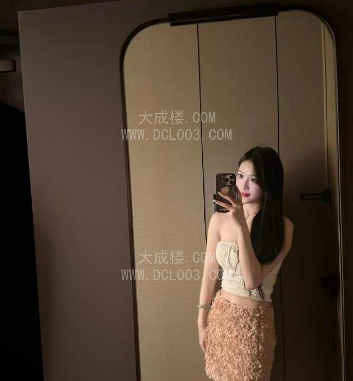南京娇小可爱中项美女推荐