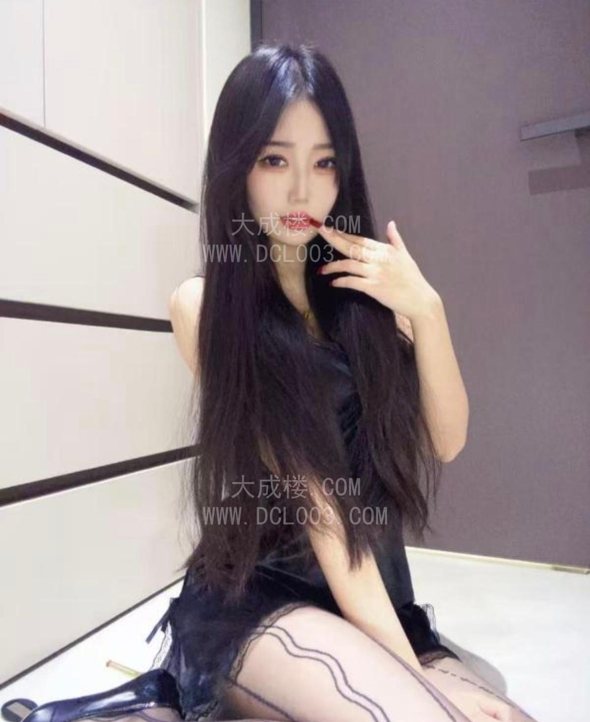 成都极品嫩妹细腿美乳活好