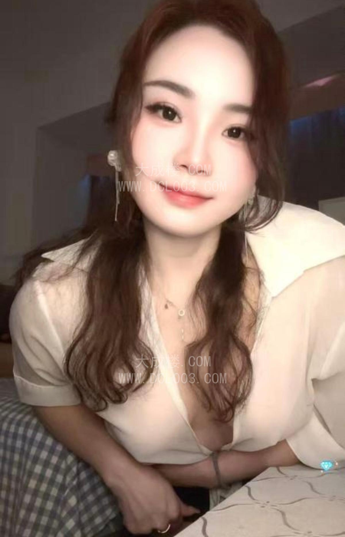 南山美乳肤白慕容