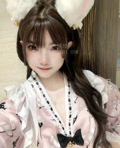 天河嫩妹萝莉小葡萄