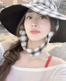 年轻服务系健身妹刘恋